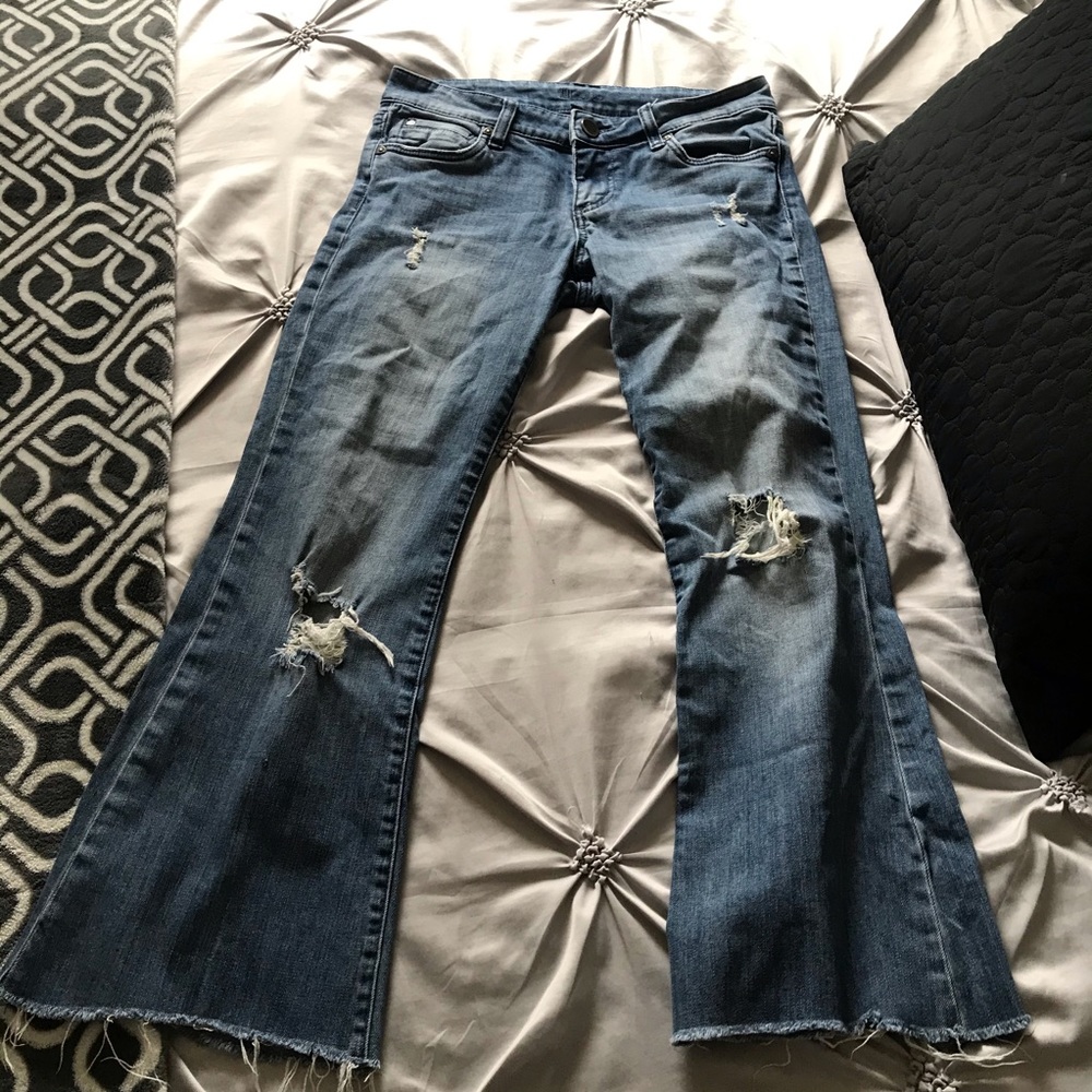 KUT DISTRESSED JEANS